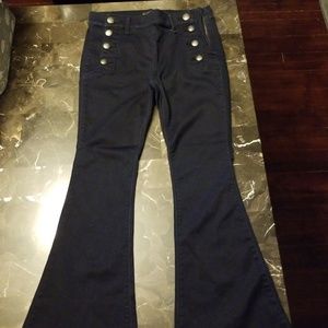 Juniors jeans